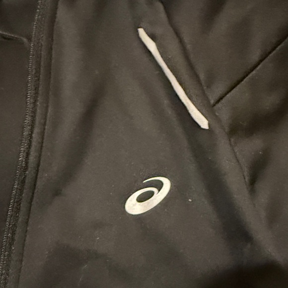 ASICS Soft Shell Jacket with Reflective Stripes - Picture 3 of 4